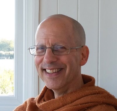 Ajahn%20Ahimsako.jpg